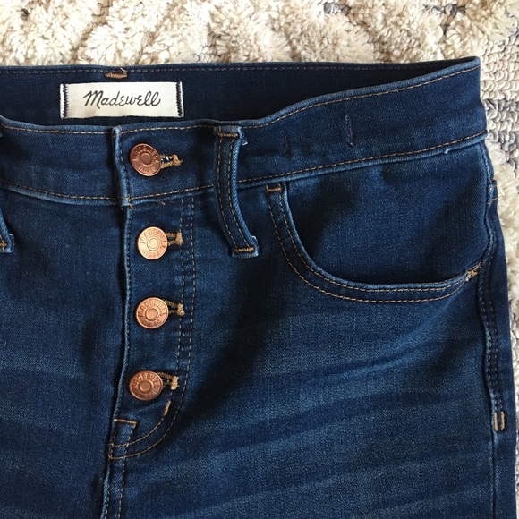 ๐ค SOLD! ๐ค Madewell 10โ high rise button front - Picture 2 of 5